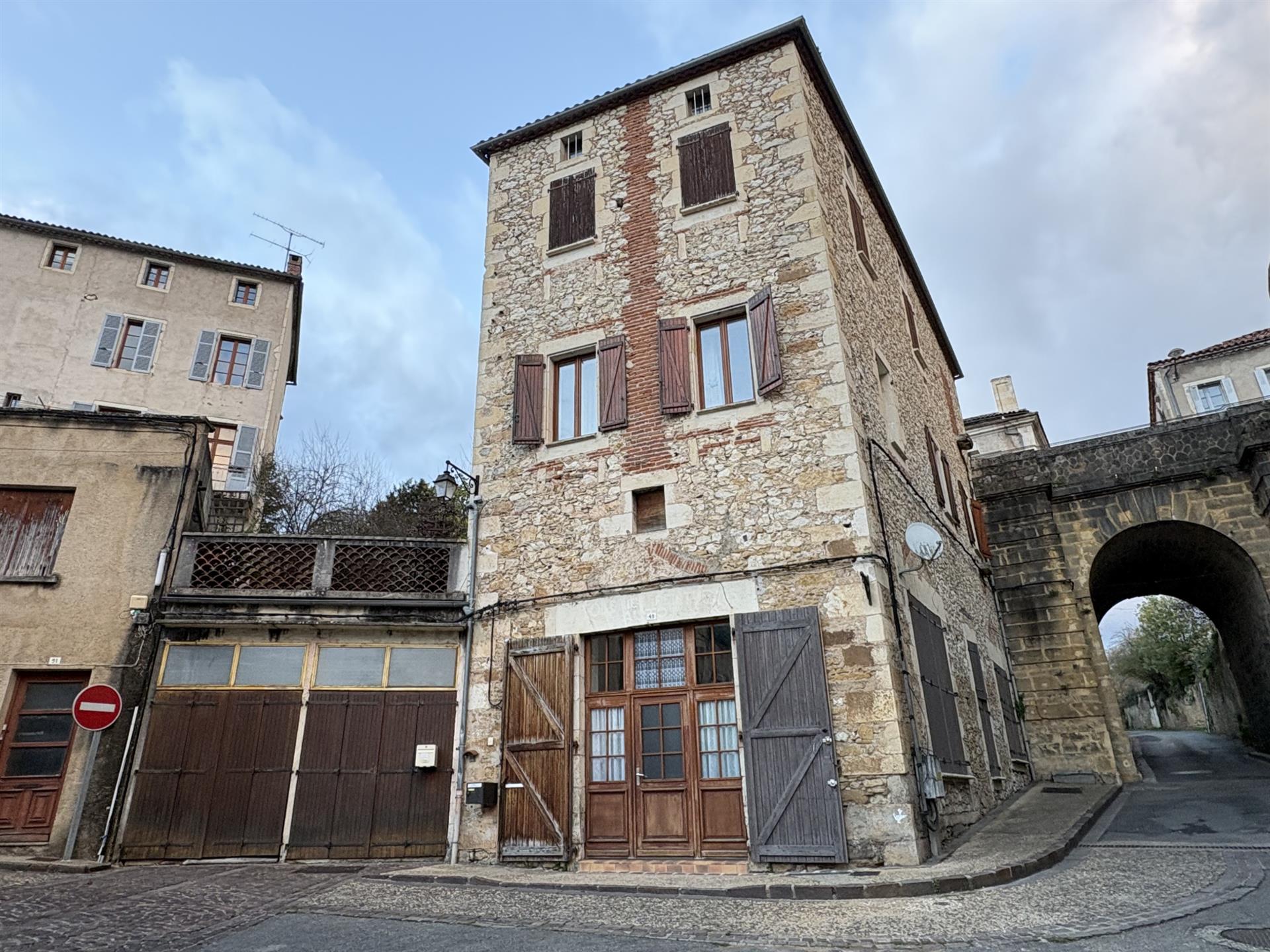 Appartement à vendre, 66m², Puy-l'Evêque