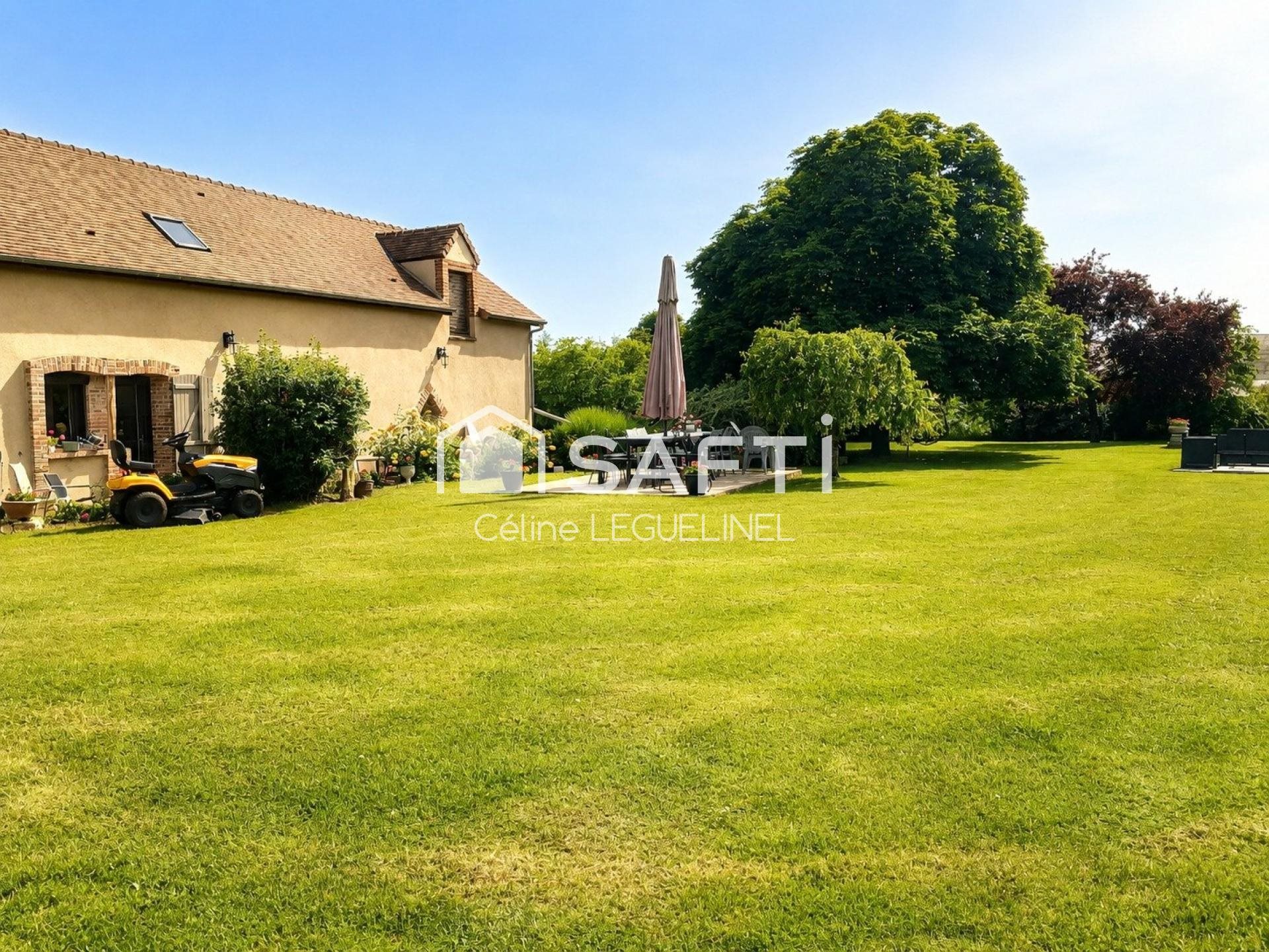 Maison à vendre, 180m², Marville-Moutiers-Brûlé