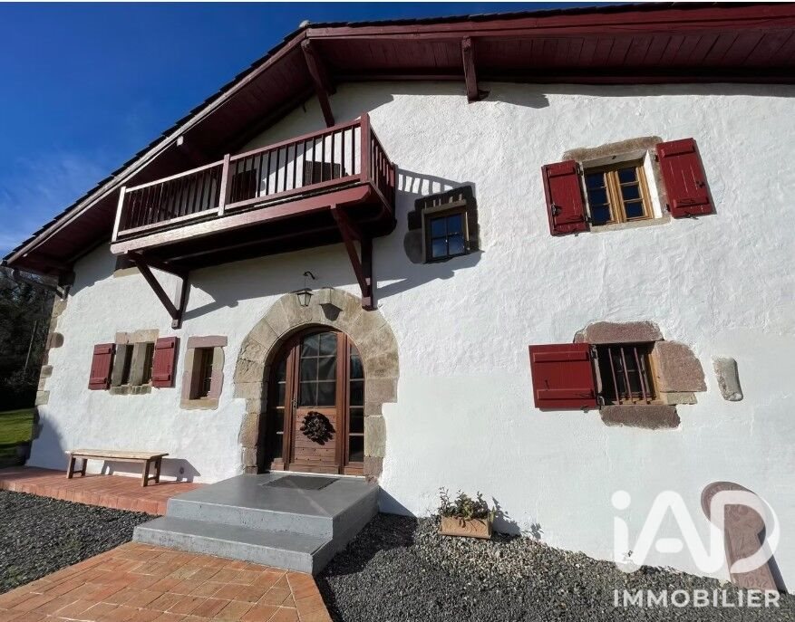 Maison à vendre, 394m², Saint-Etienne-de-Baïgorry