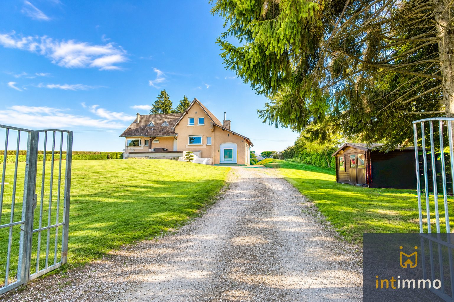 Maison à vendre, 241m², Rochetoirin