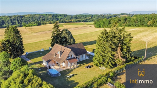 Maison 8 pièces 241 m² · à Rochetoirin · 241 m² · 450 000 €