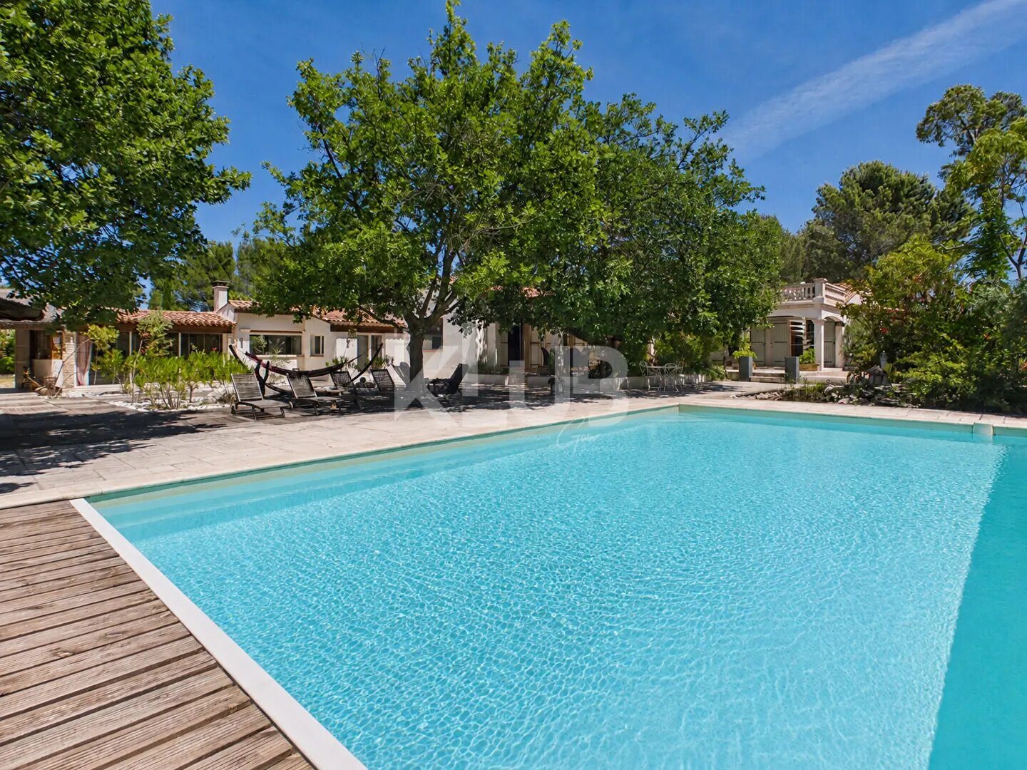 Maison à vendre, 400m², Eguilles