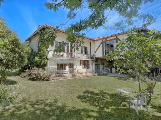 Maison 5 pièces 150 m² · à Aspet · 150 m² · 390 000 €
