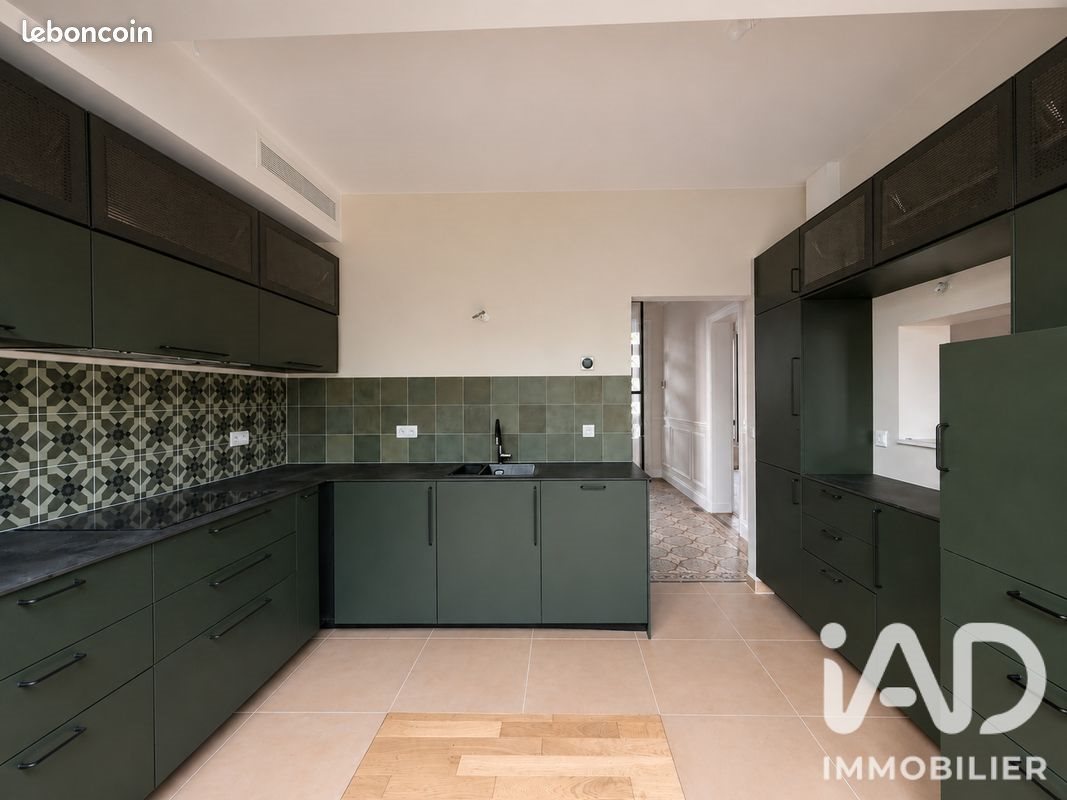 Maison à vendre, 260m², Saint-Maurice