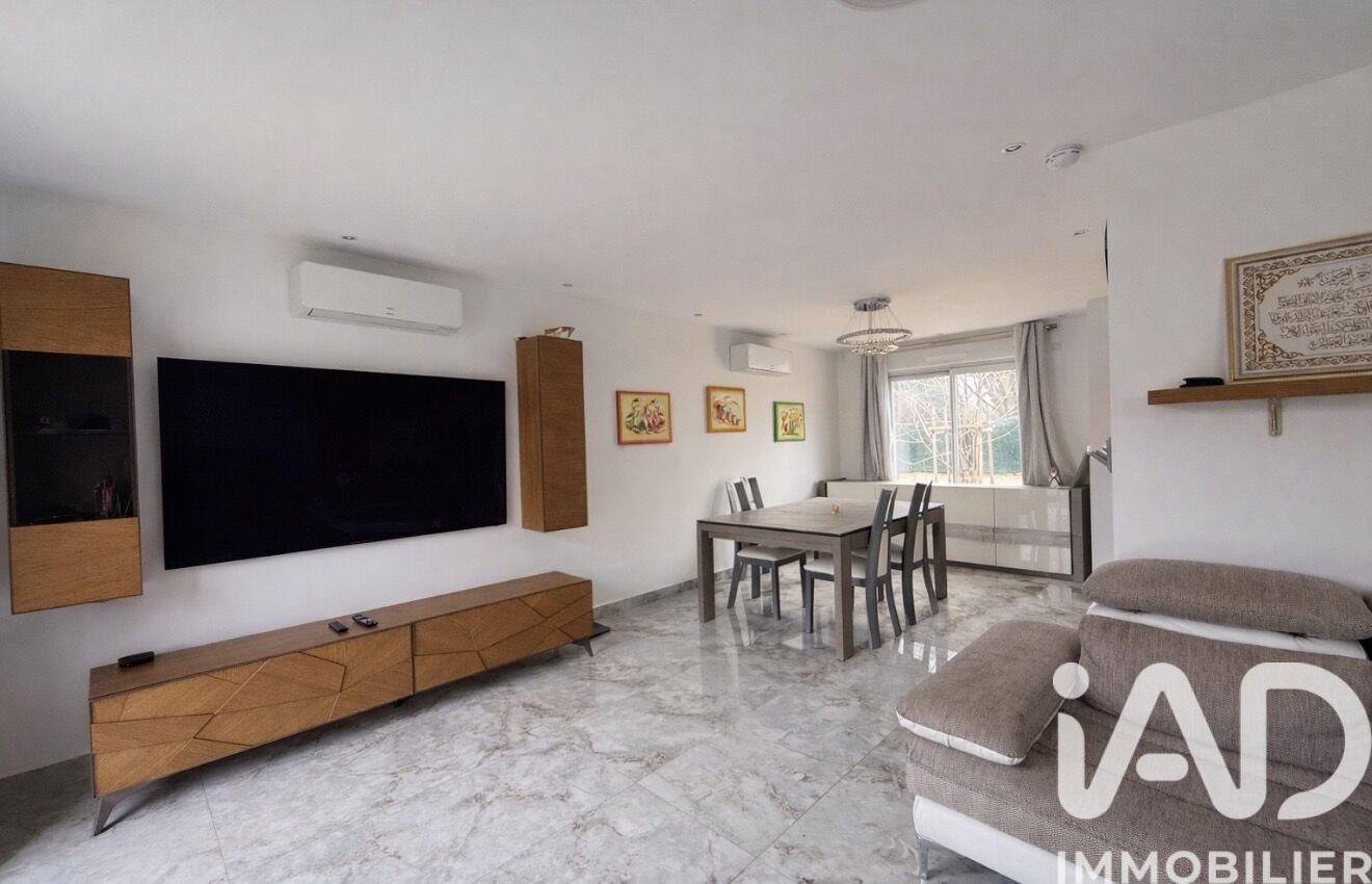 Maison à vendre, 109m², Mandres-les-Roses