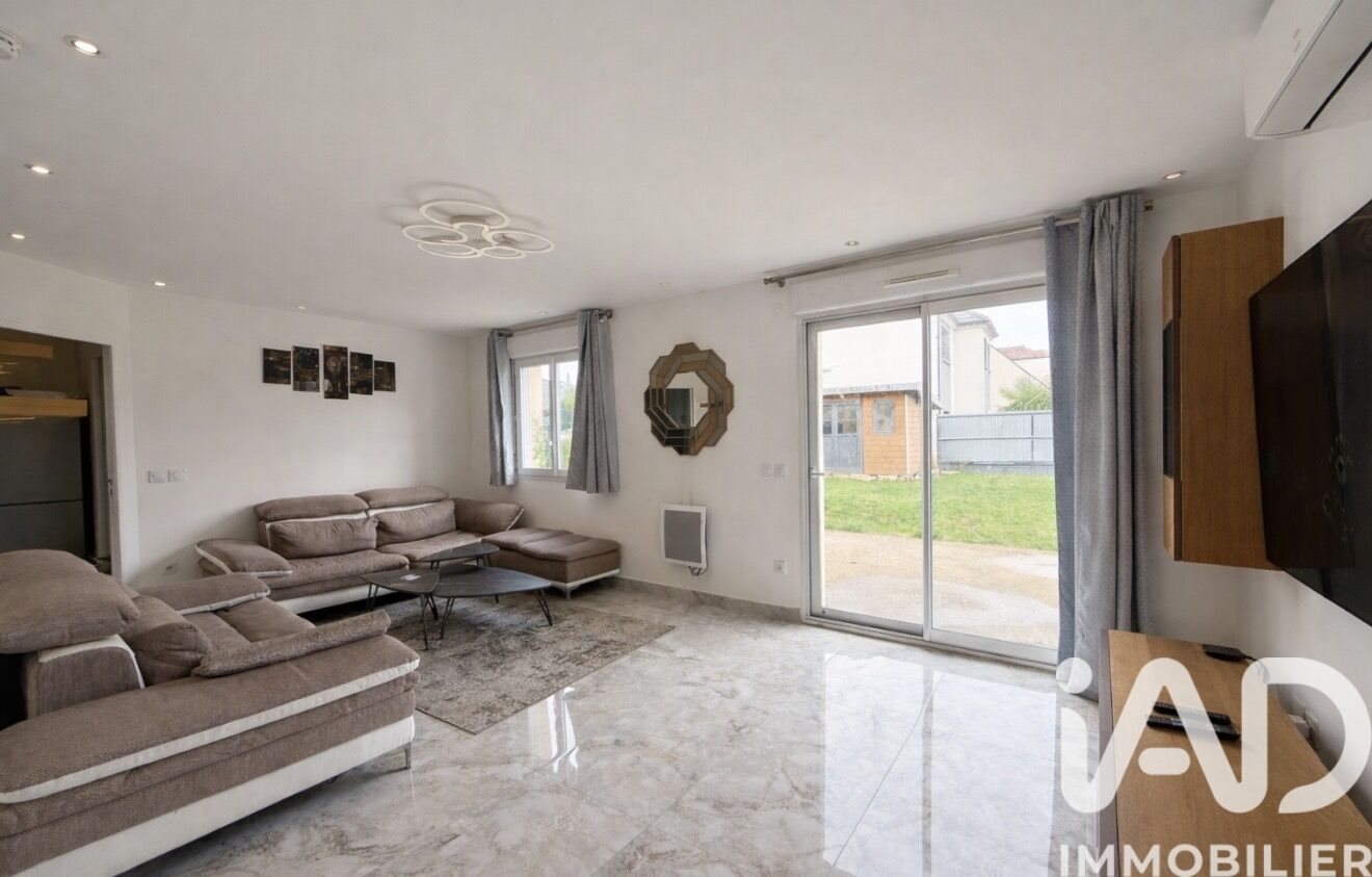 Maison à vendre, 109m², Mandres-les-Roses