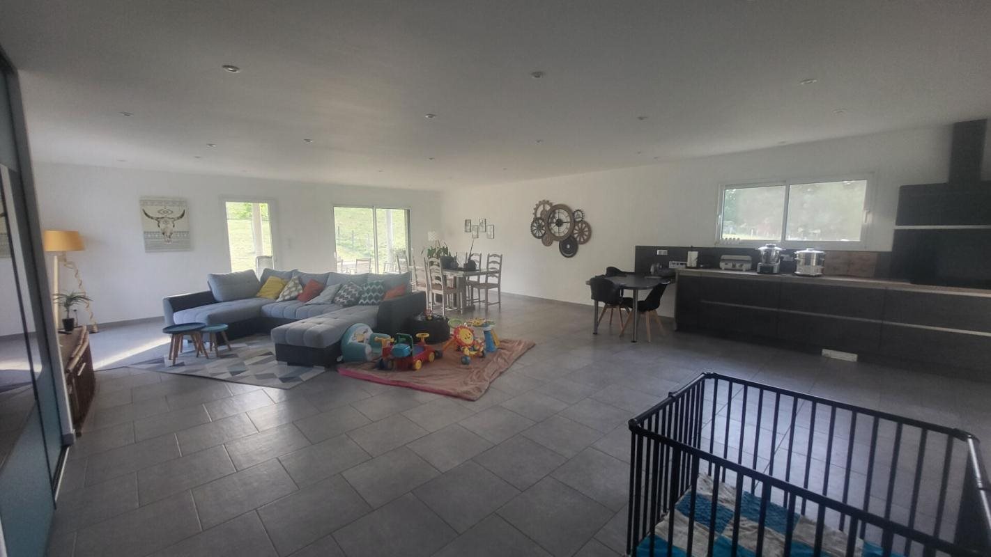 Maison à vendre, 146m², Roussennac