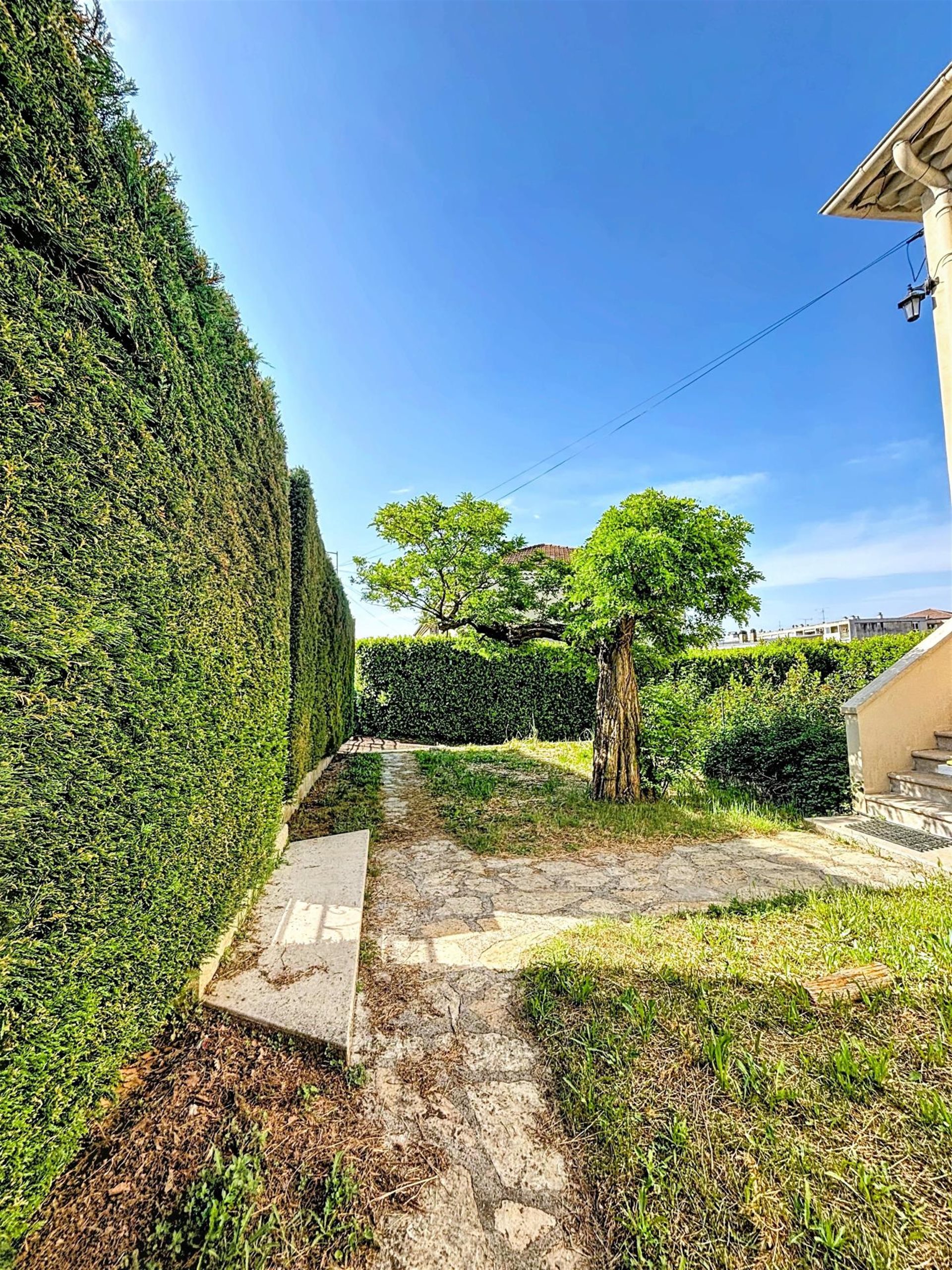 Maison à vendre, 109m², Aubenas