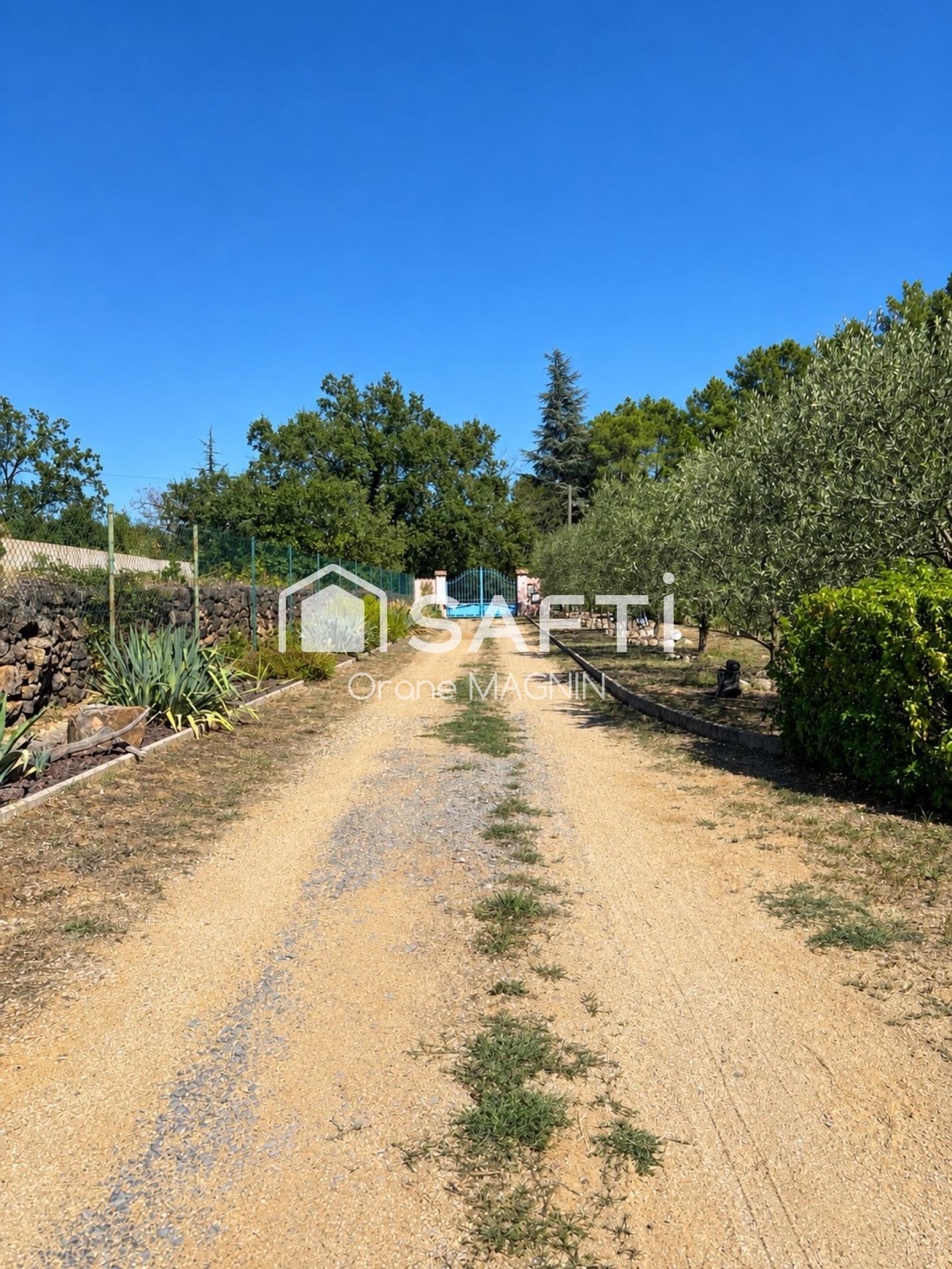 Maison à vendre, 137m², Lablachère