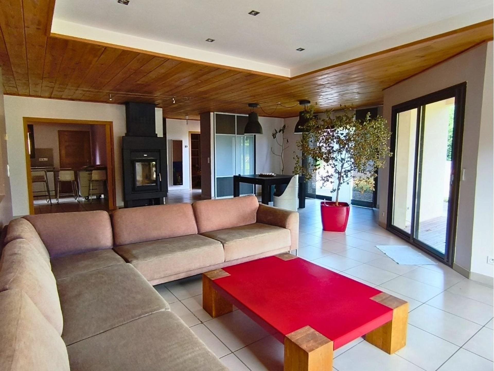 Maison à vendre, 223m², Aydat