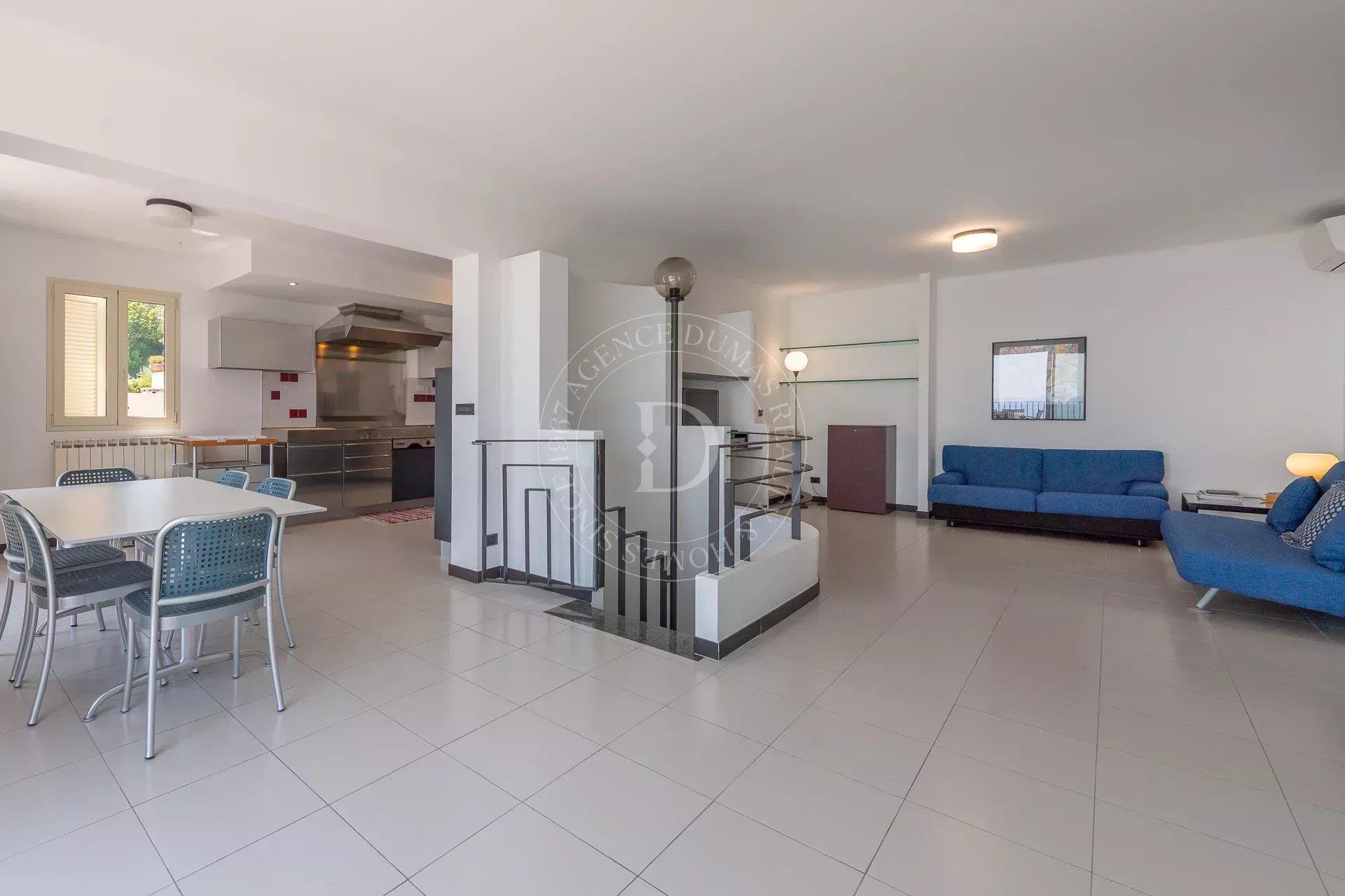 Maison à louer, 200m², Eze