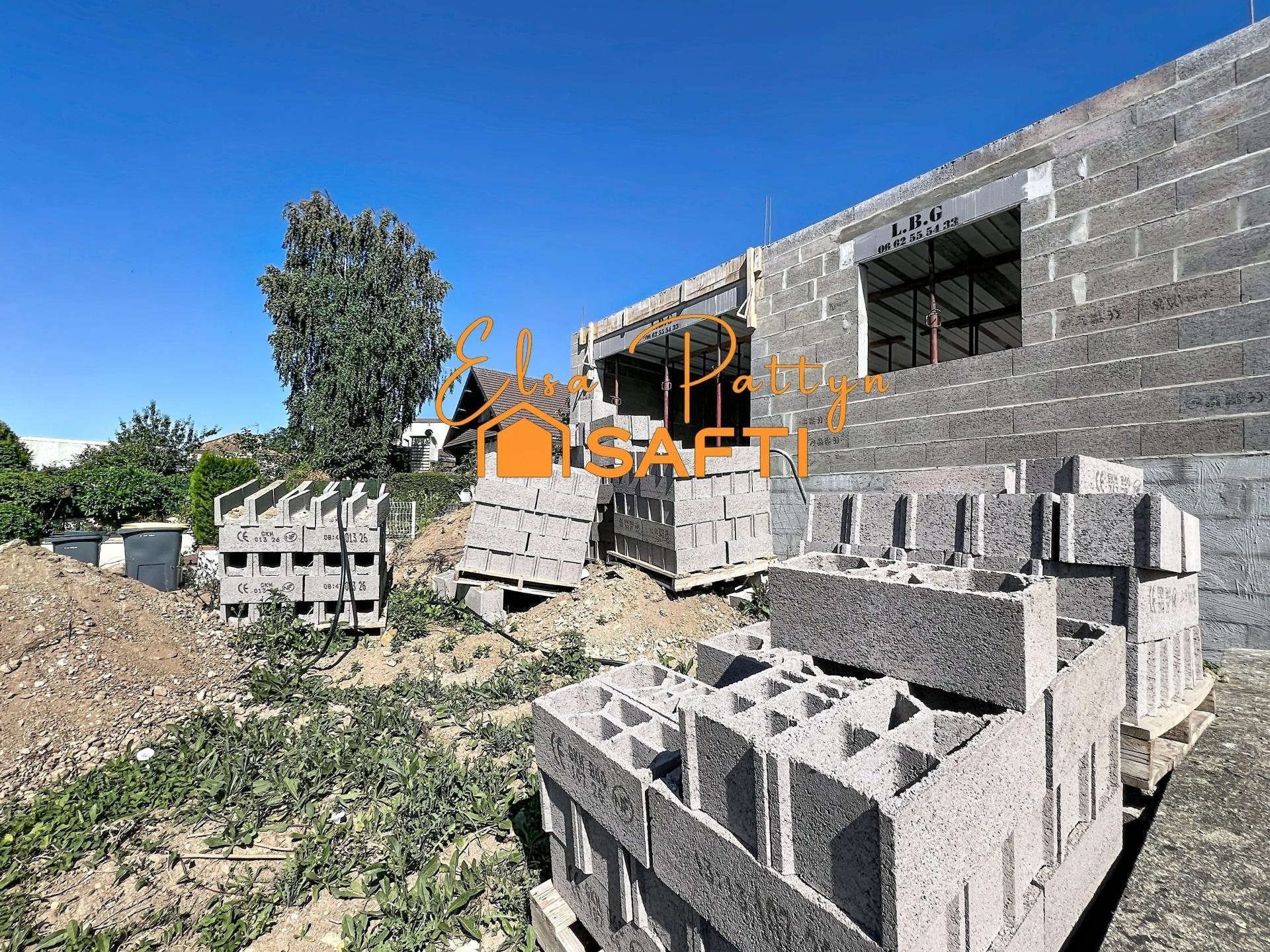 Maison à vendre, 124m², Carpiquet