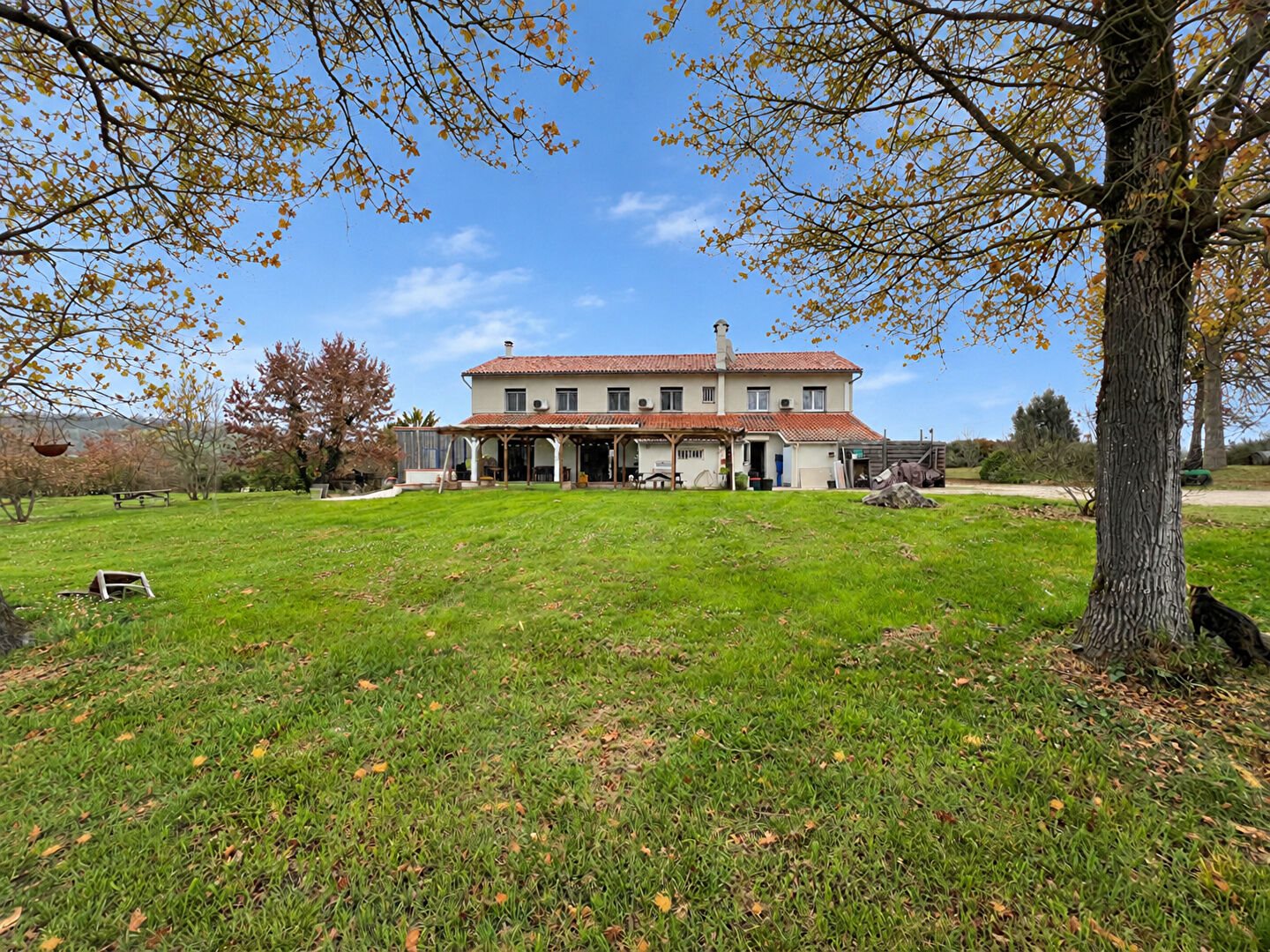 Maison à vendre, 350m², Montpezat-de-Quercy