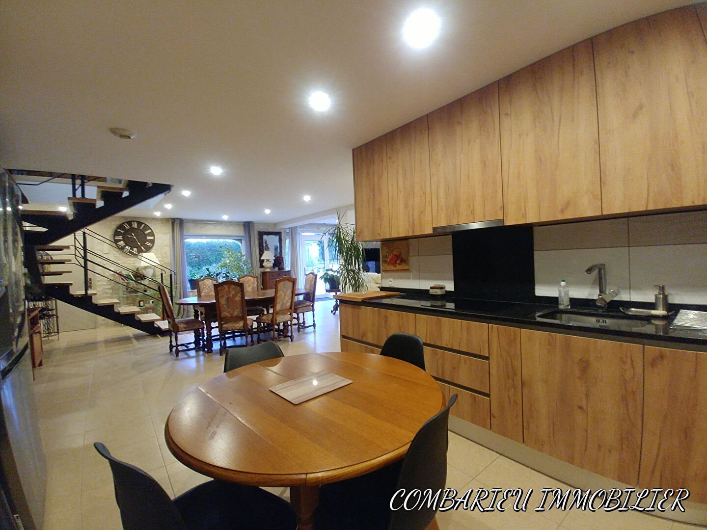 Maison à vendre, 240m², Lalbenque