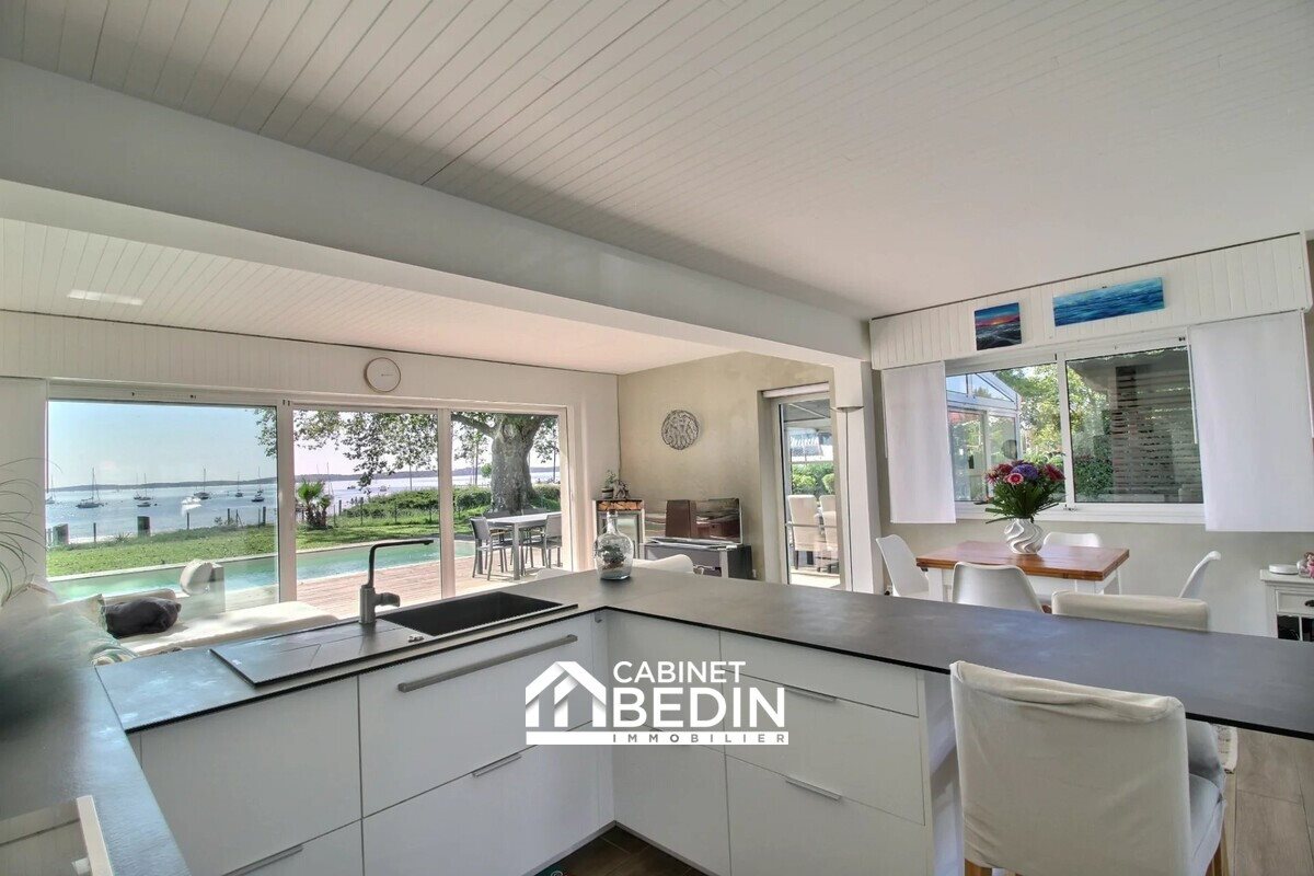 Maison à vendre, 220m², Arès