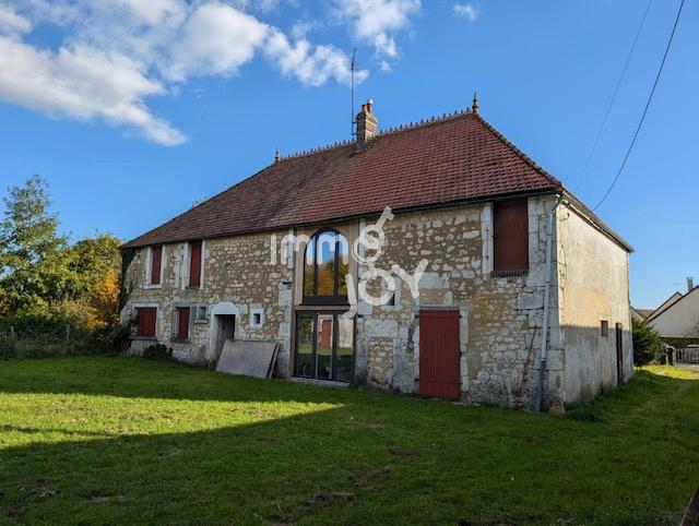 Maison à vendre, 360m², Saint-Mard-de-Réno