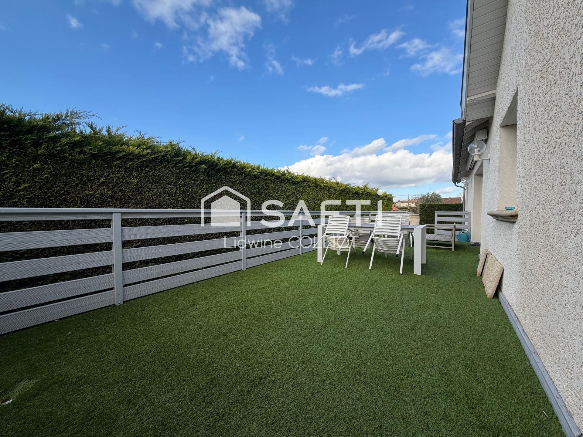 Maison à vendre, 234m², Mâcon