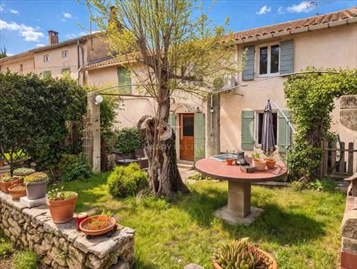 Maison 4 pièces 60 m² · à Saint-Rémy-de-Provence · 60 m² · 332 000 €