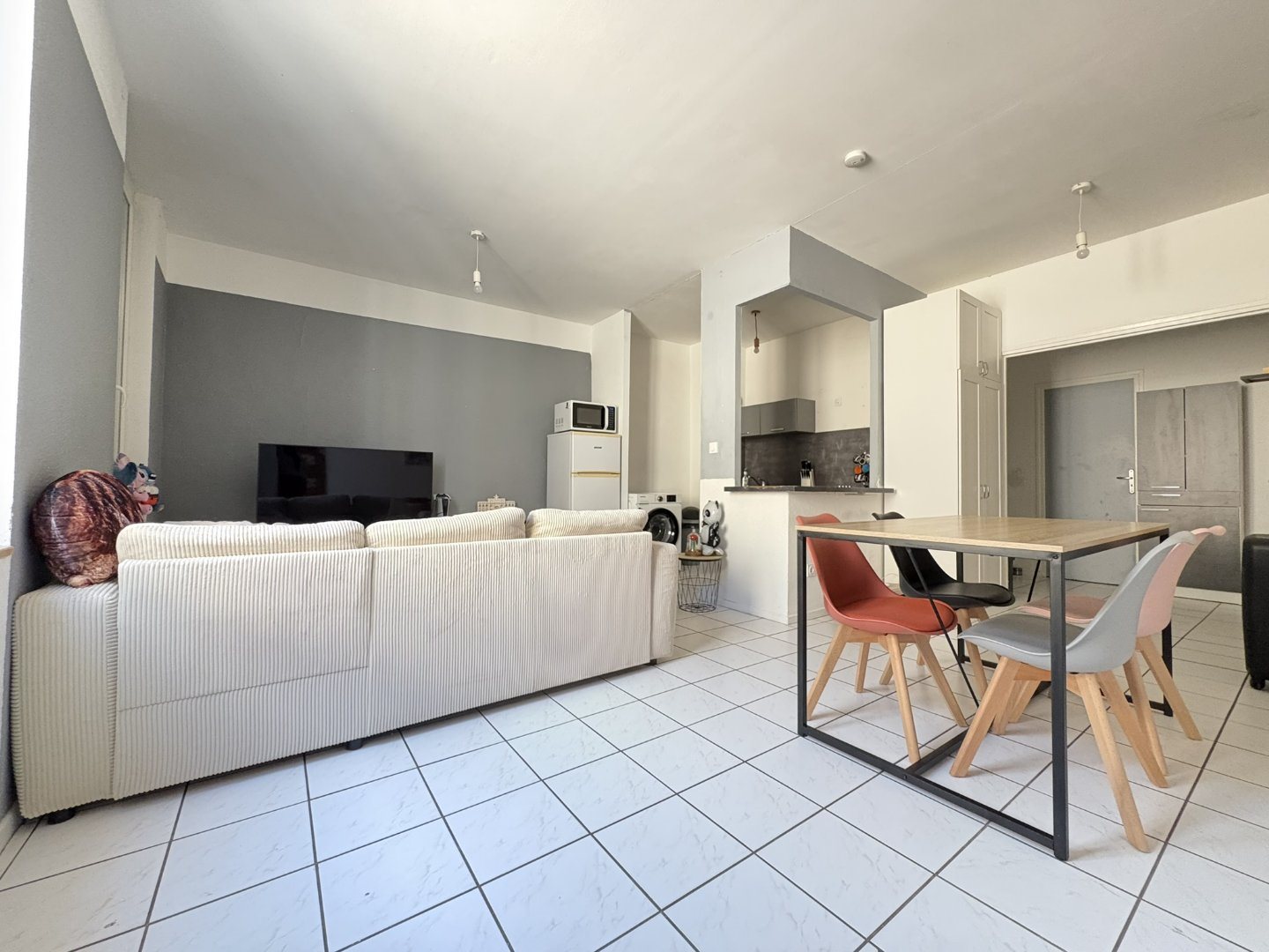 Appartement à louer, 81m², Pézenas