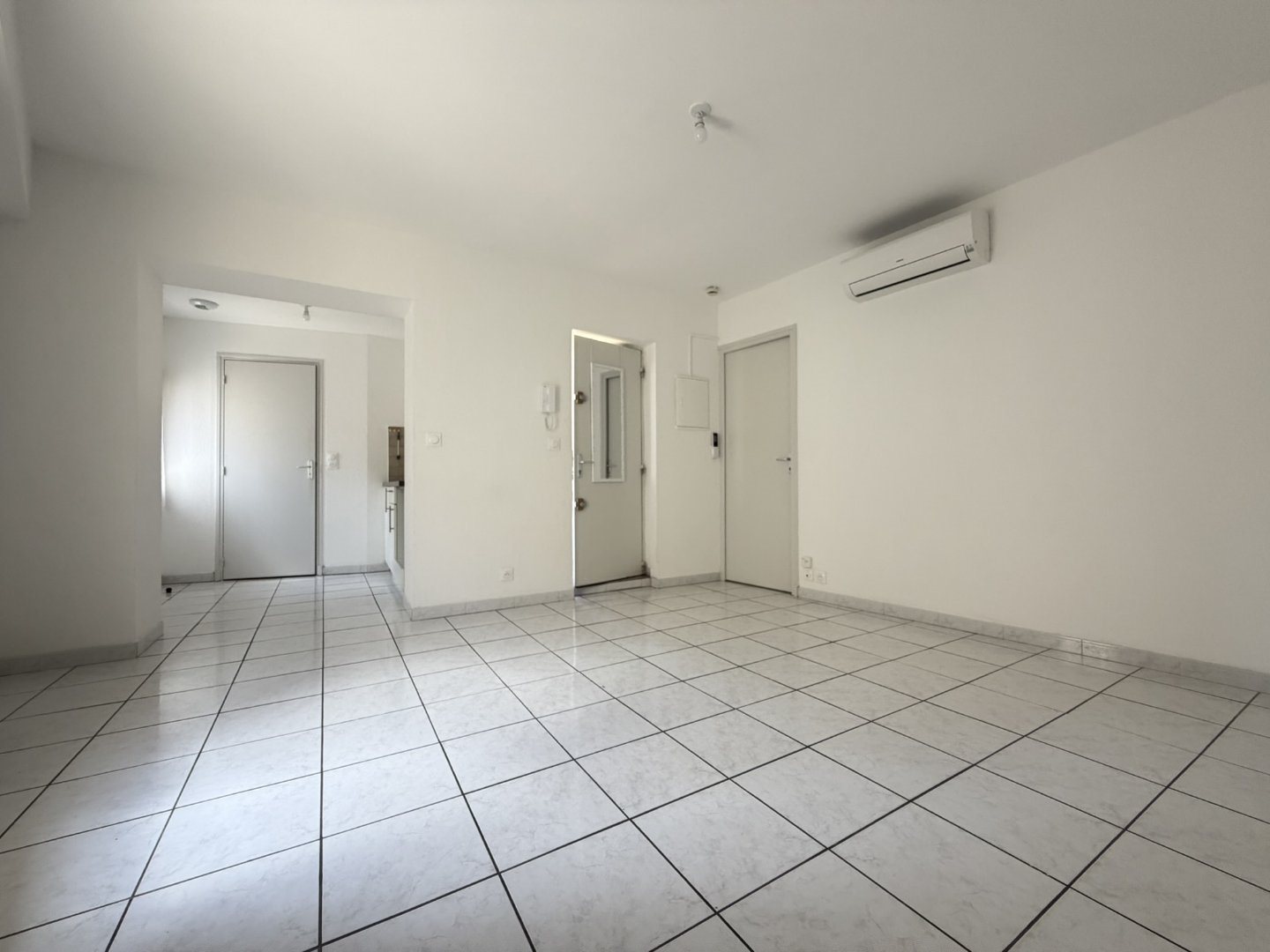 Appartement à louer, 29m², Pézenas