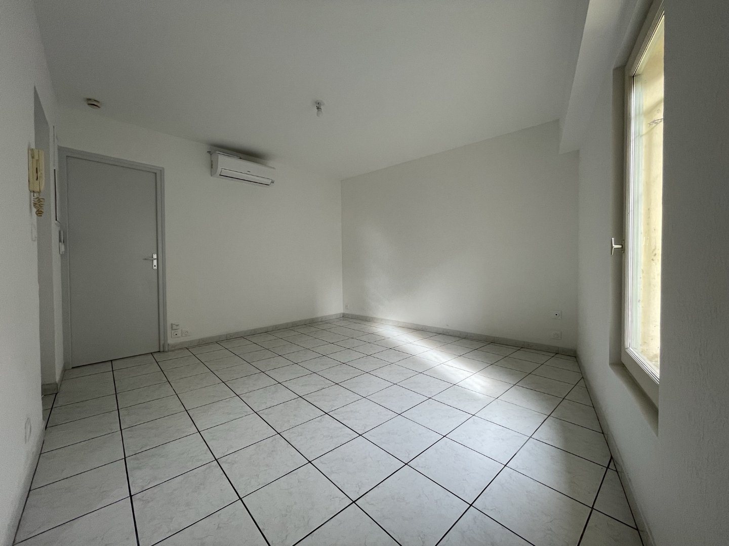 Appartement à louer, 29m², Pézenas