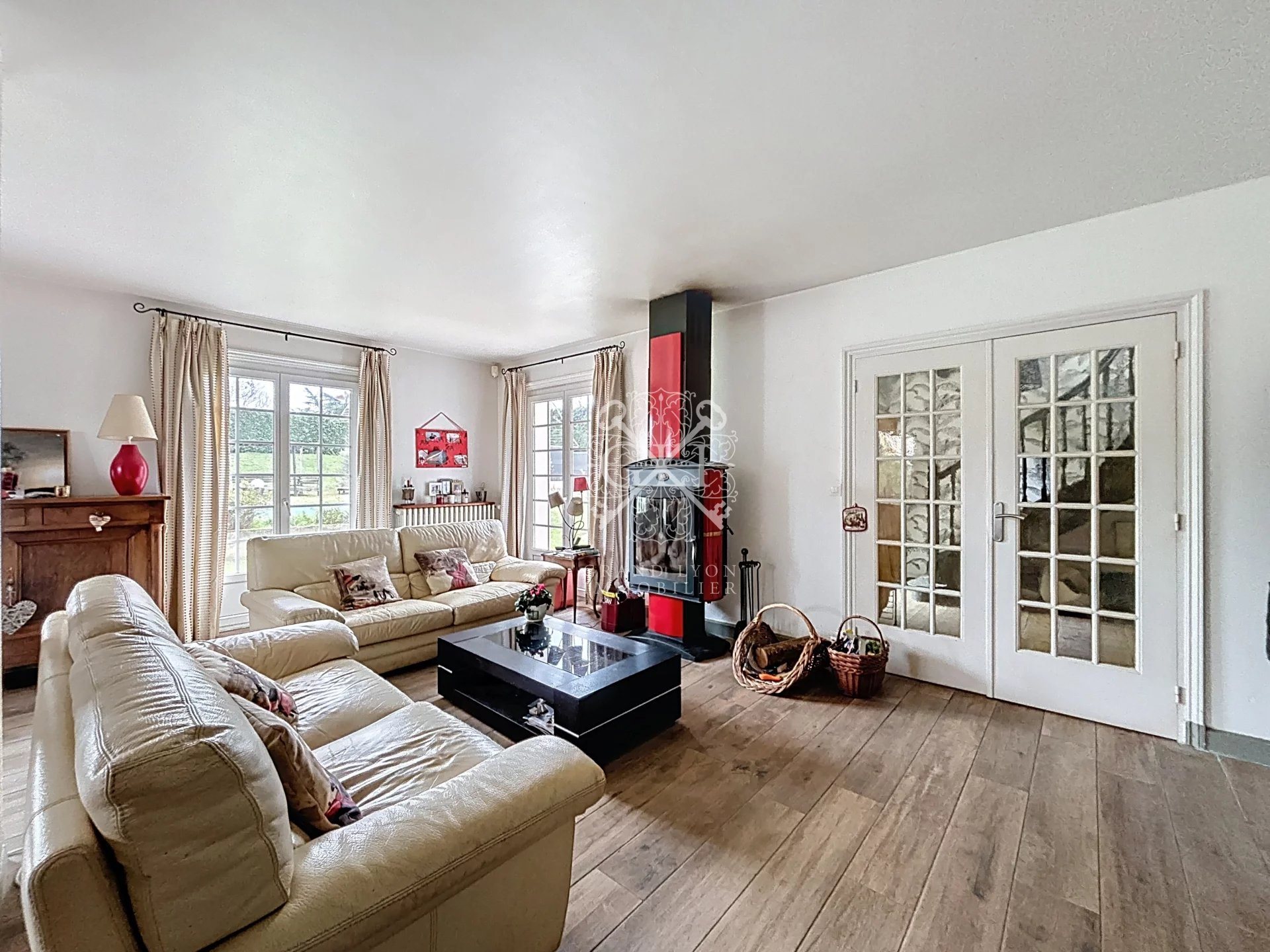 Maison à louer, 232m², Communay