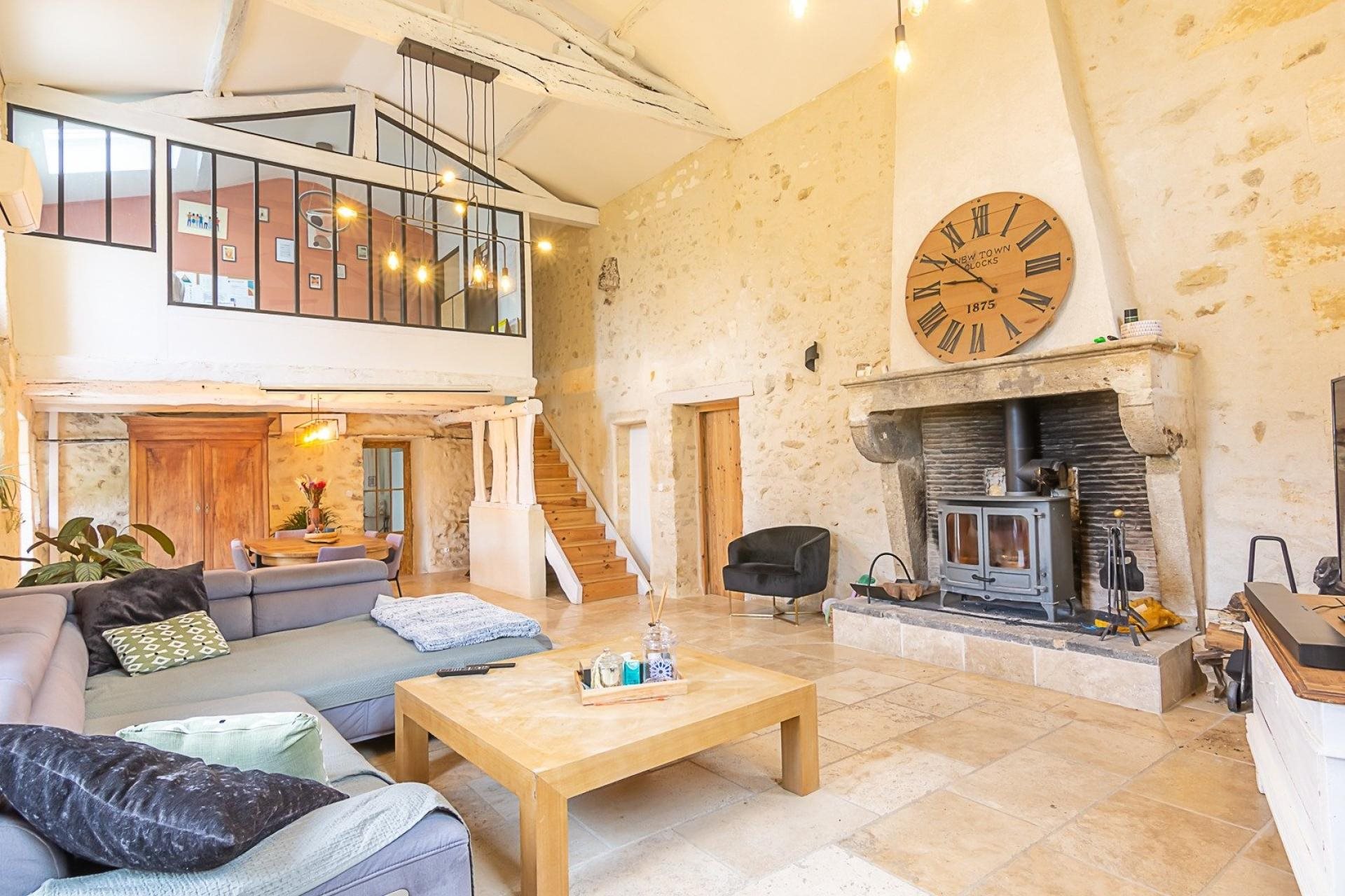 Maison à vendre, 285m², Villegouge