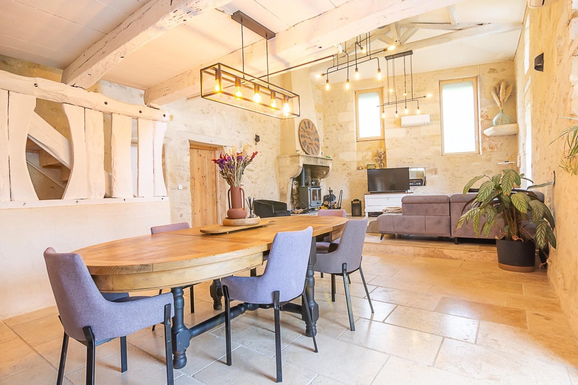 Maison à vendre, 285m², Villegouge