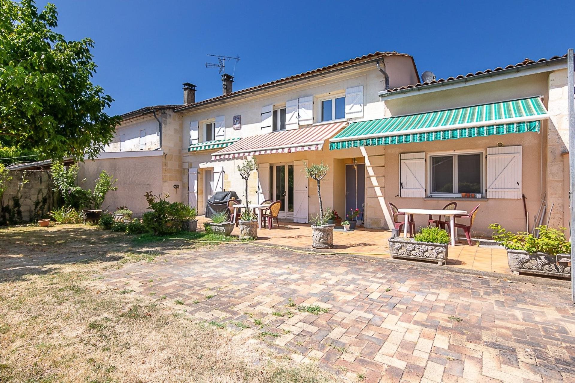 Maison à vendre, 228m², La Lande-de-Fronsac