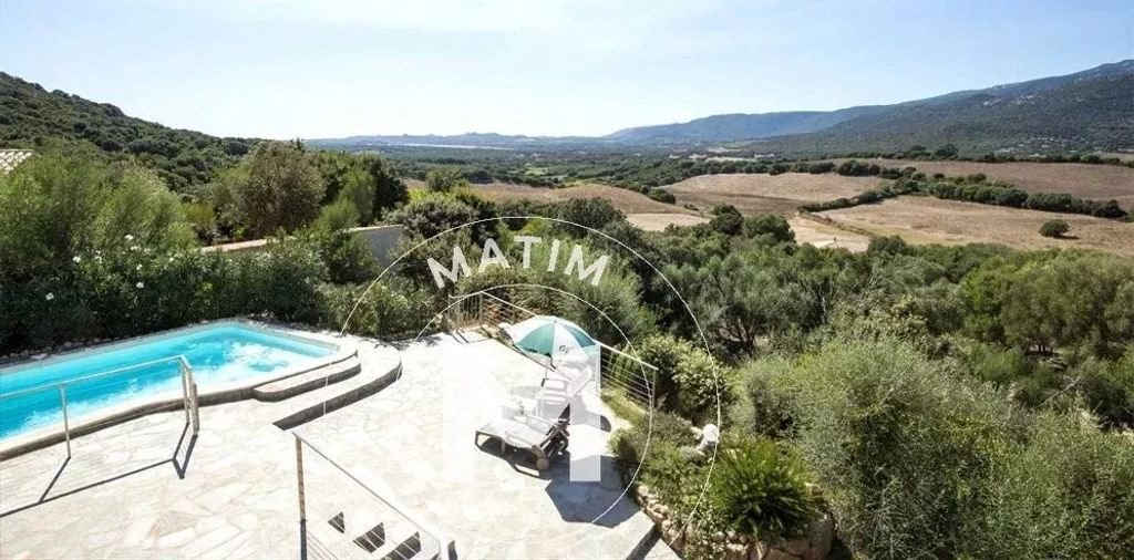 Maison à vendre, 120m², Figari