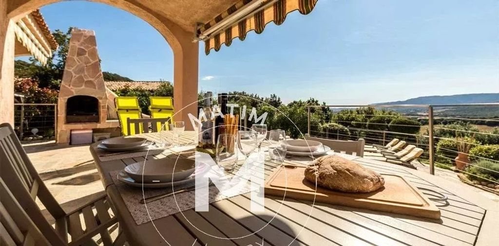 Maison à vendre, 120m², Figari