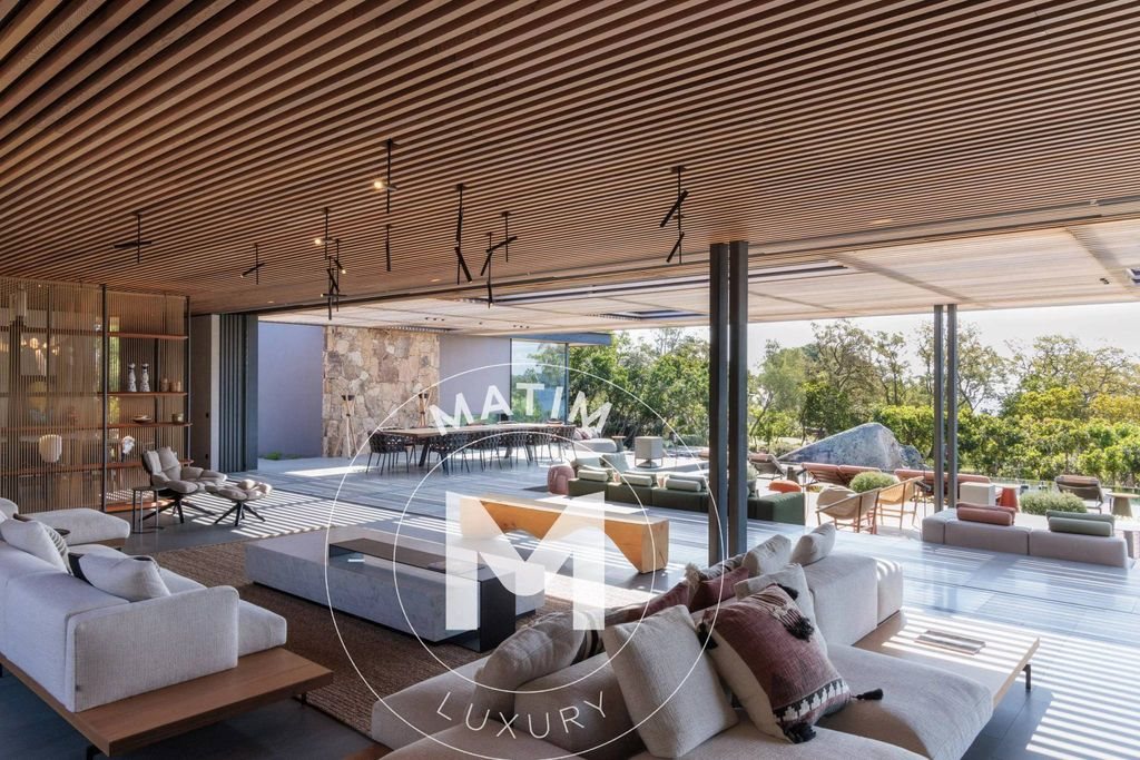 Maison à louer, 693m², Zonza