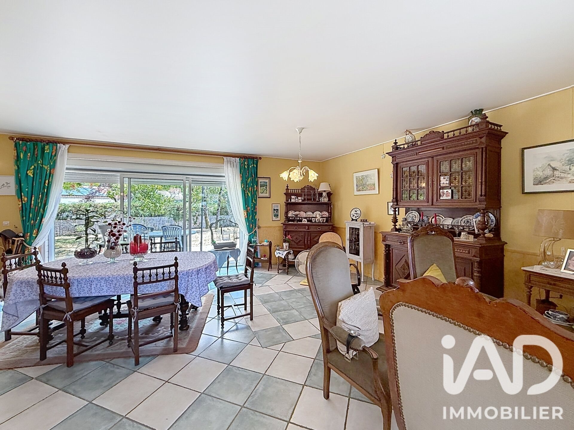 Maison à vendre, 126m², Bussac-Forêt