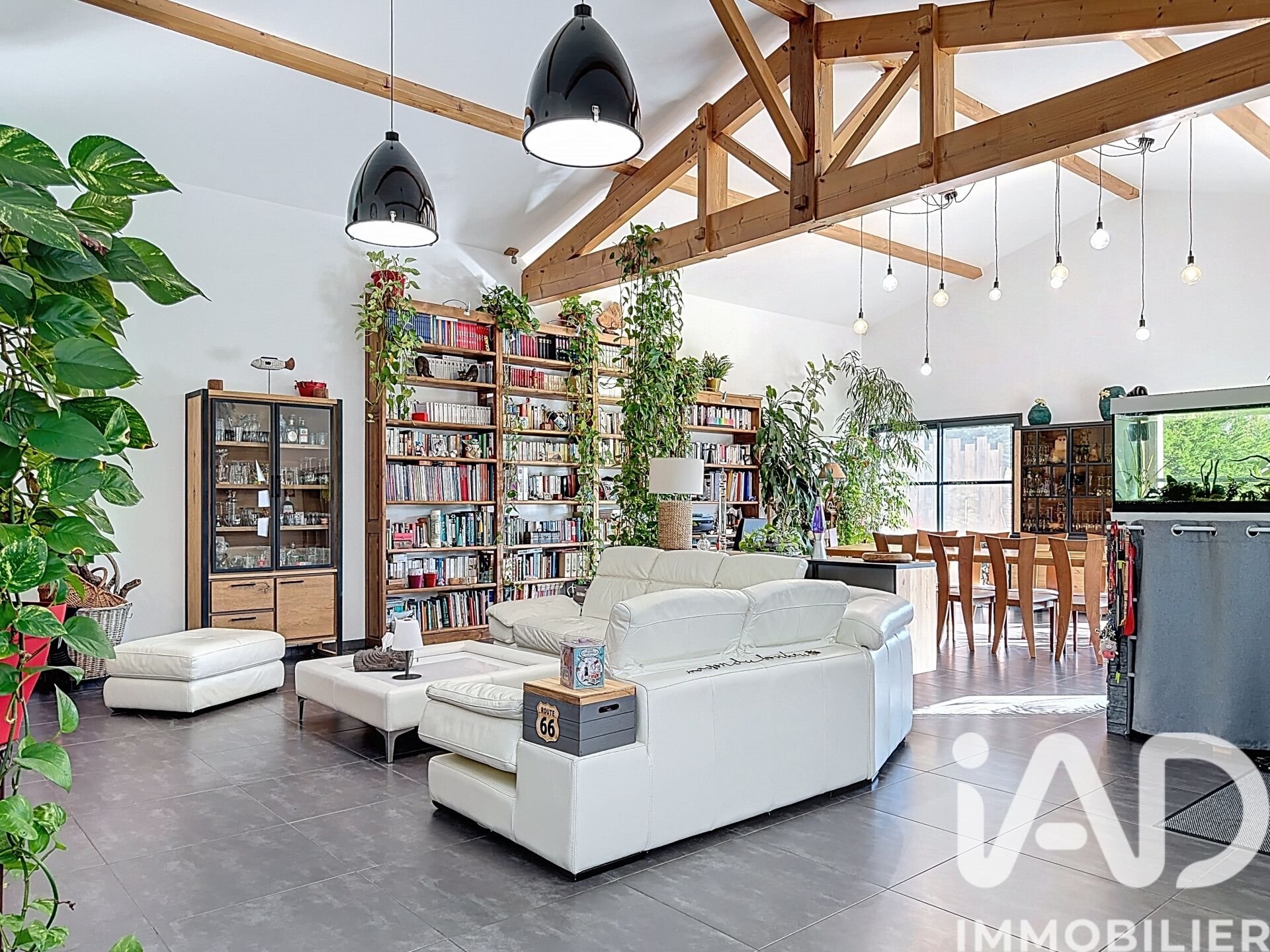 Maison à vendre, 263m², Neuvicq
