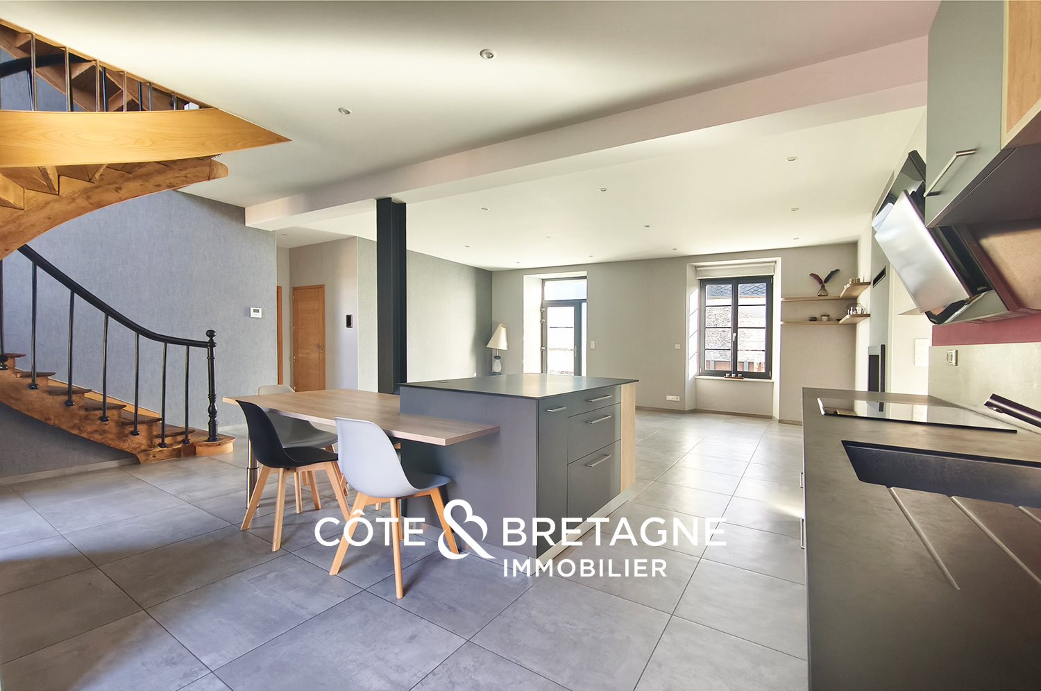 Maison à vendre, 225m², Lanvollon