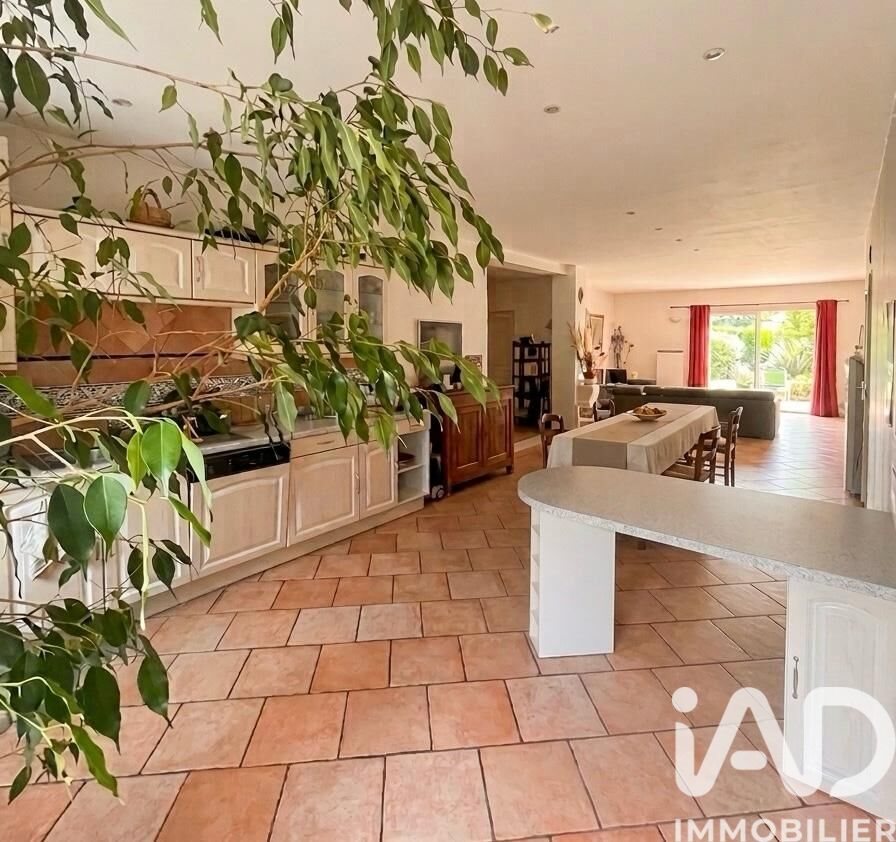 Maison à vendre, 150m², Carcès