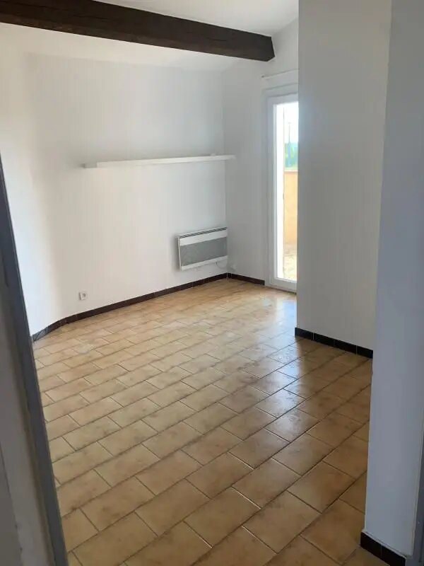Appartement à louer, 18m², Marignane