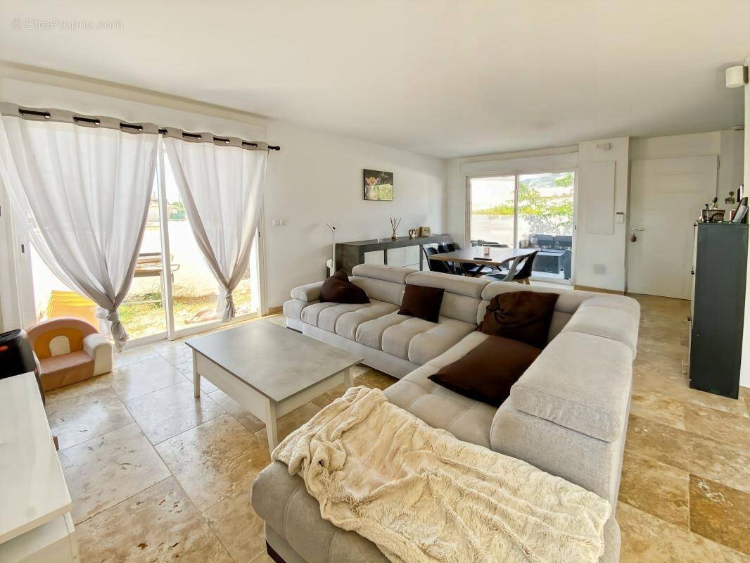 Maison à vendre, 82m², Villeneuve
