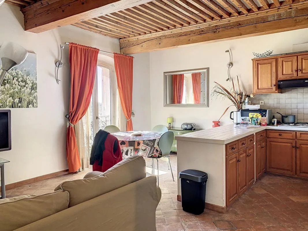Appartement à louer, 49m², Lambesc