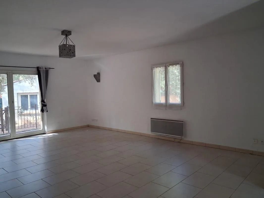Maison à louer, 130m², Rognes