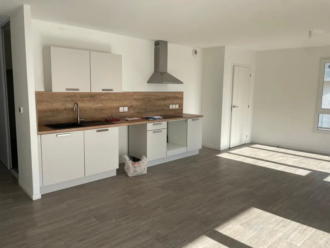 Appartement à louer, 75m², Monteux