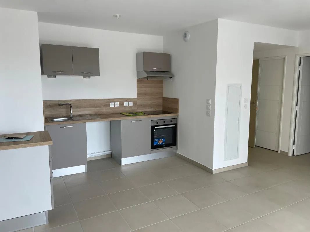 Appartement à louer, 59m², Monteux