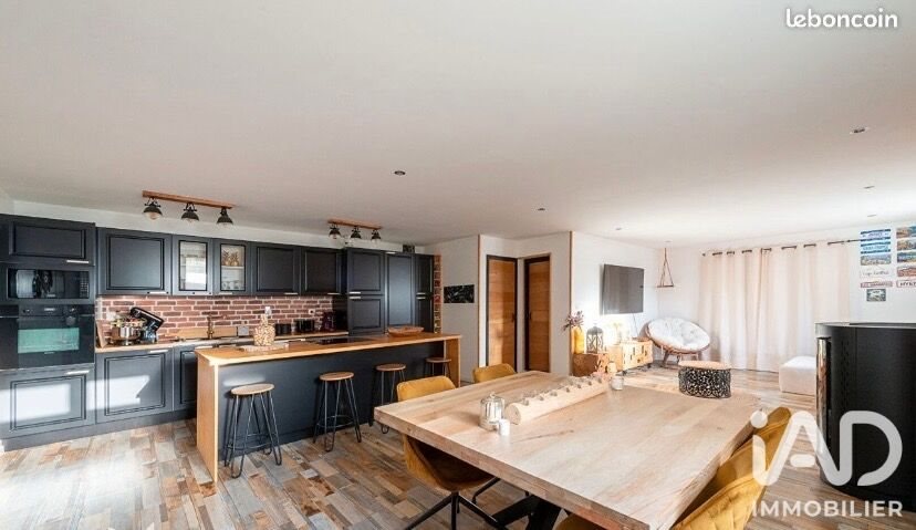 Maison à vendre, 120m², Beuvrages
