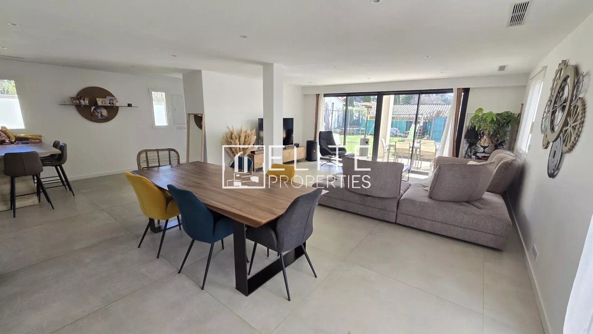 Maison à vendre, 255m², Grasse