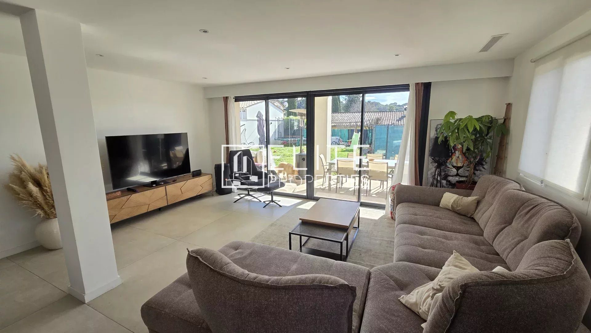 Maison à vendre, 255m², Grasse