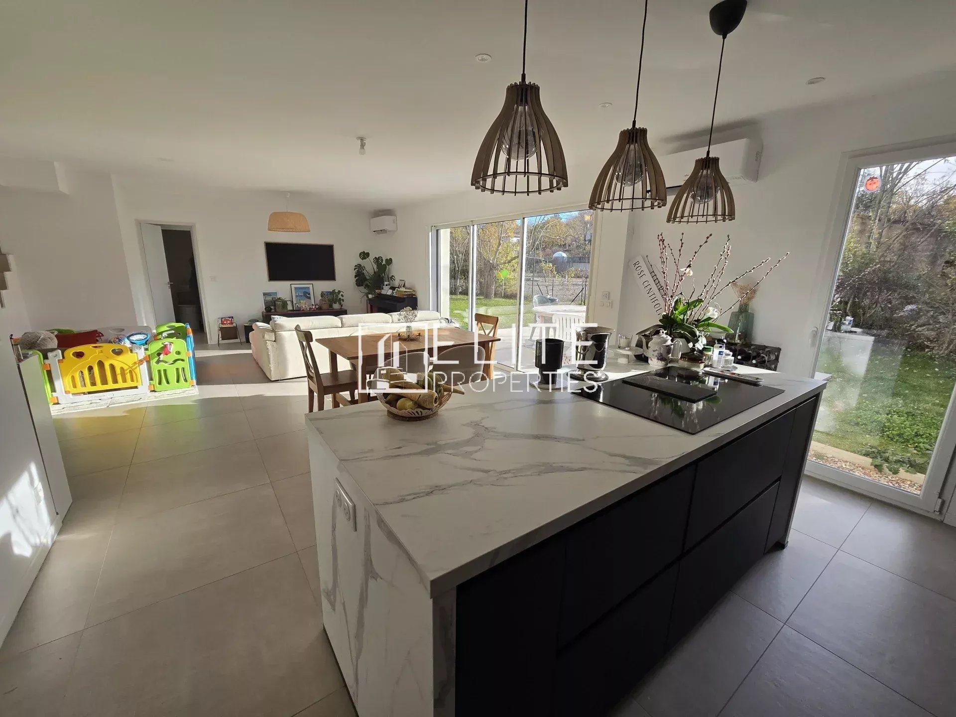 Maison à vendre, 133m², Saint-Vallier-de-Thiey