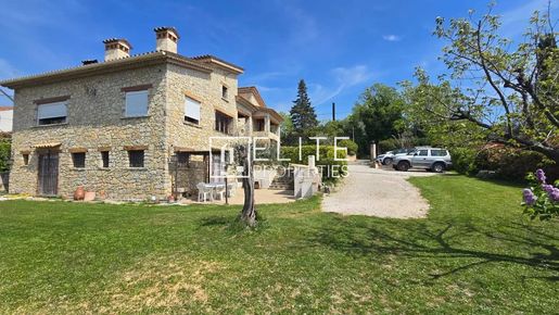 Maison 7 pièces 265 m² · à Mouans-Sartoux · 265 m² · 1 470 000 €