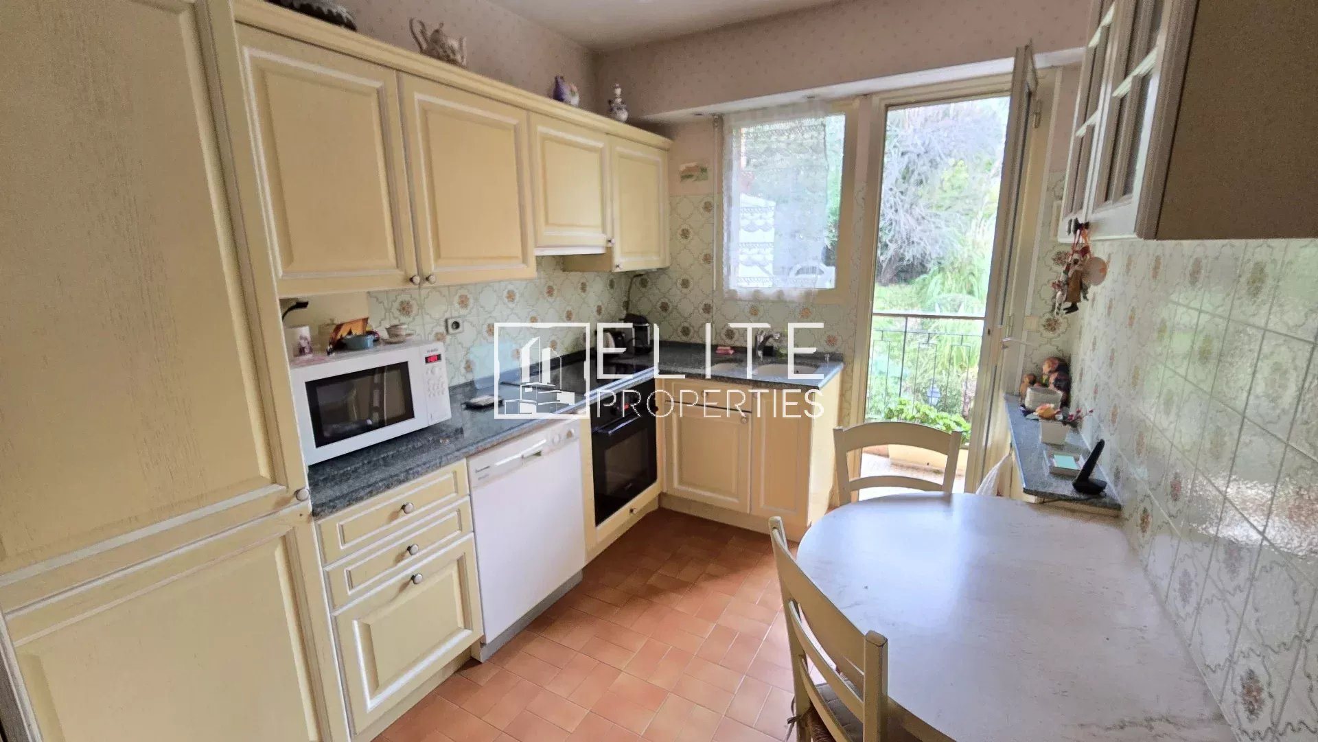 Appartement à vendre, 71m², Vence