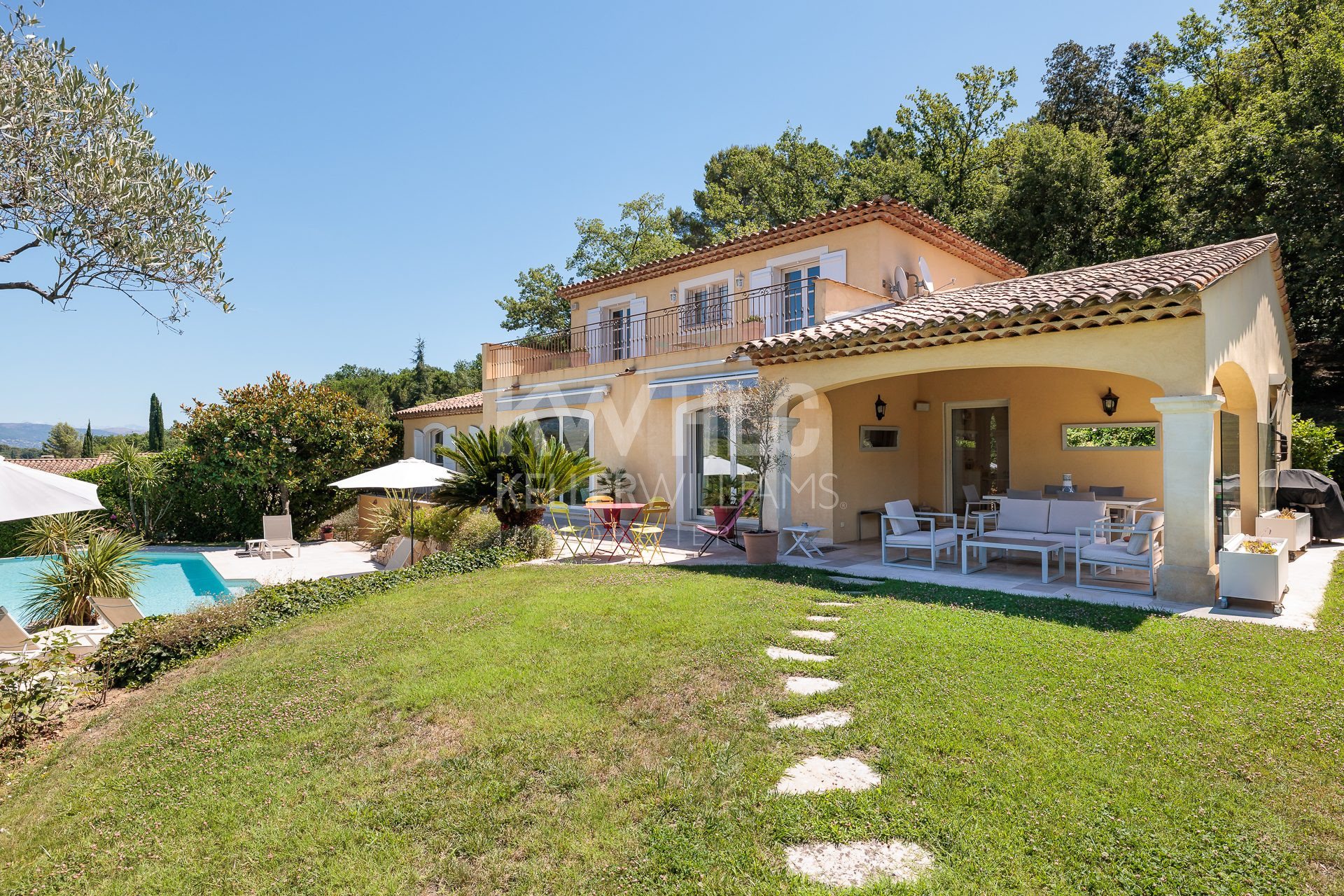 Maison à vendre, 320m², Valbonne