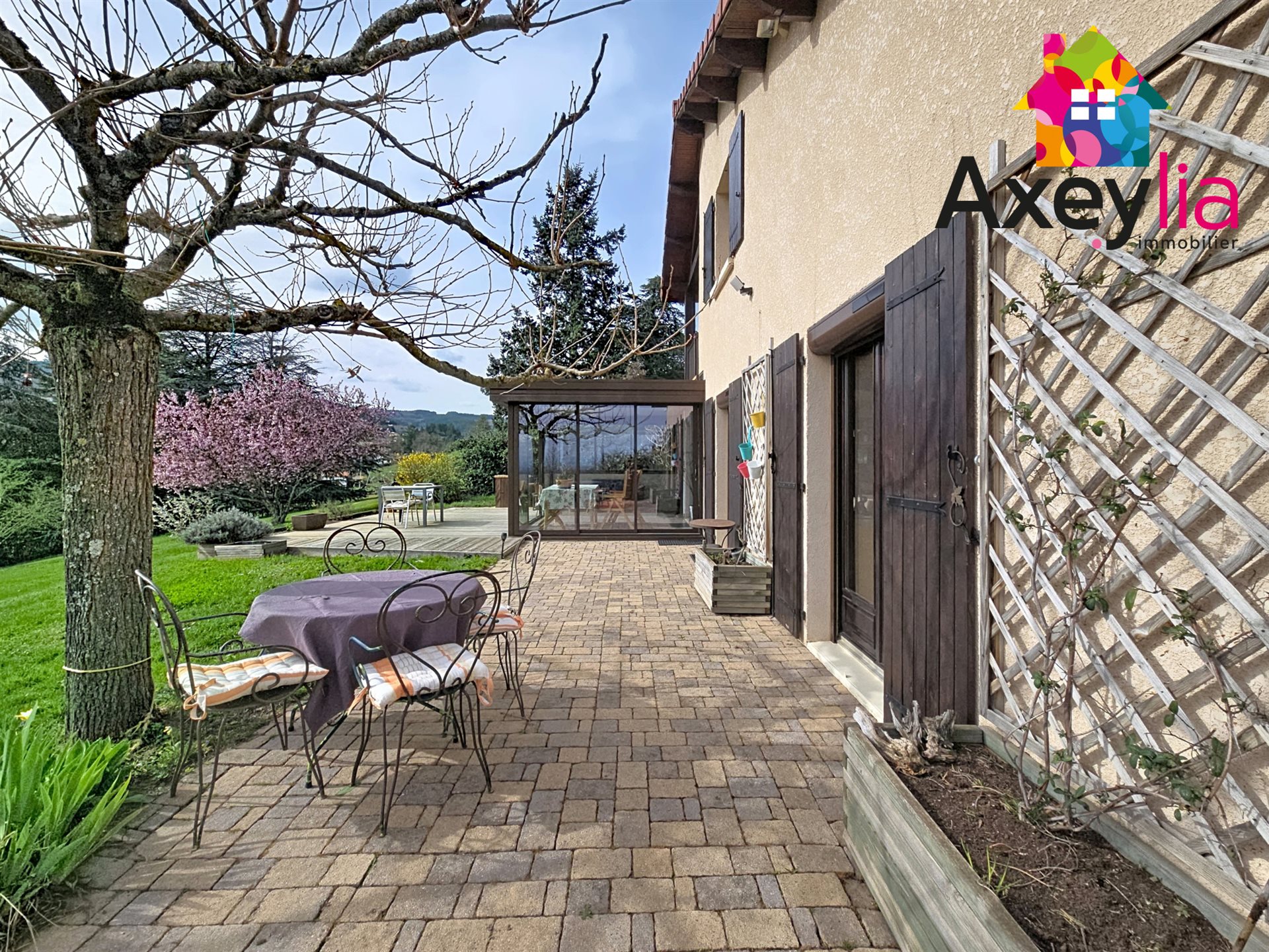 Maison à vendre, 137m², Ambierle